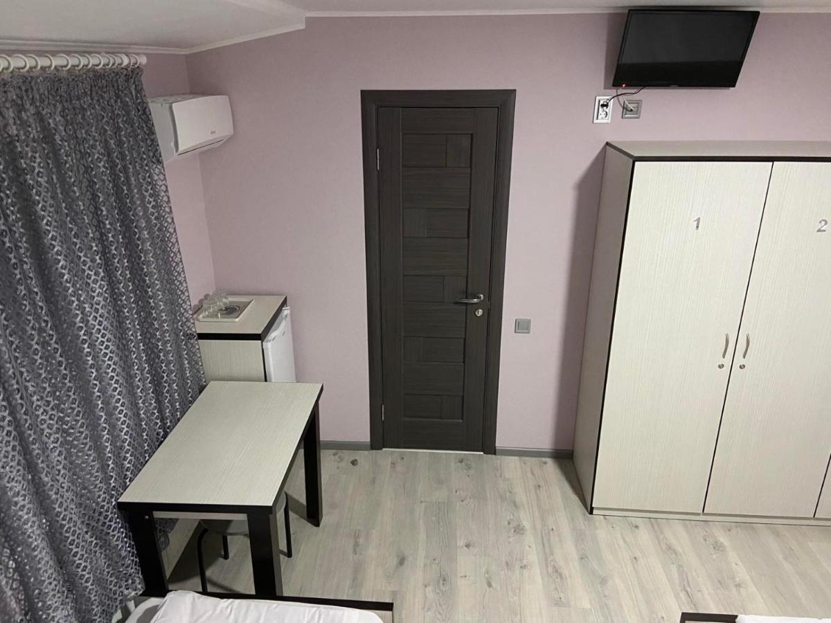 Guest House Max Khmelʼnytsʼkyy Exterior foto