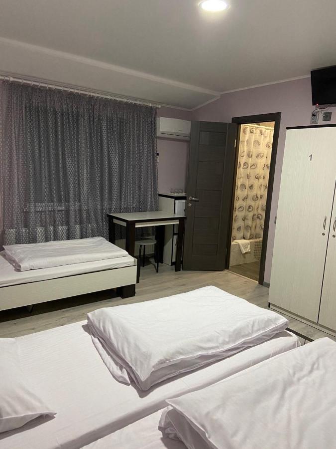 Guest House Max Khmelʼnytsʼkyy Exterior foto