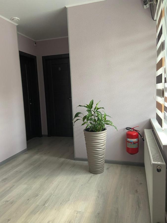 Guest House Max Khmelʼnytsʼkyy Exterior foto