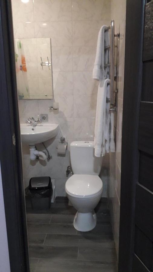 Guest House Max Khmelʼnytsʼkyy Exterior foto